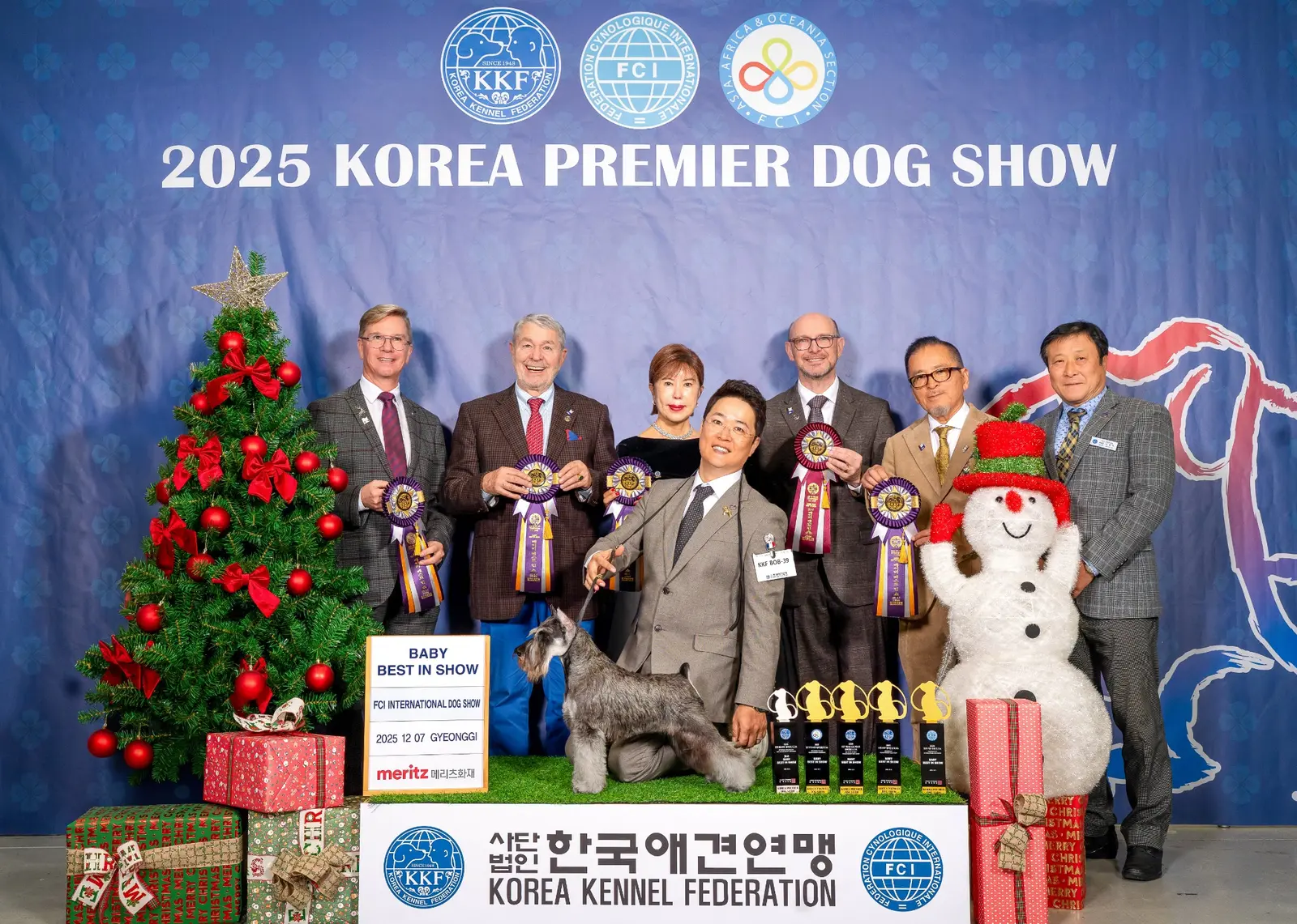 2025 코리아 프리미어 도그쇼 수상 현장의 변석준 원장